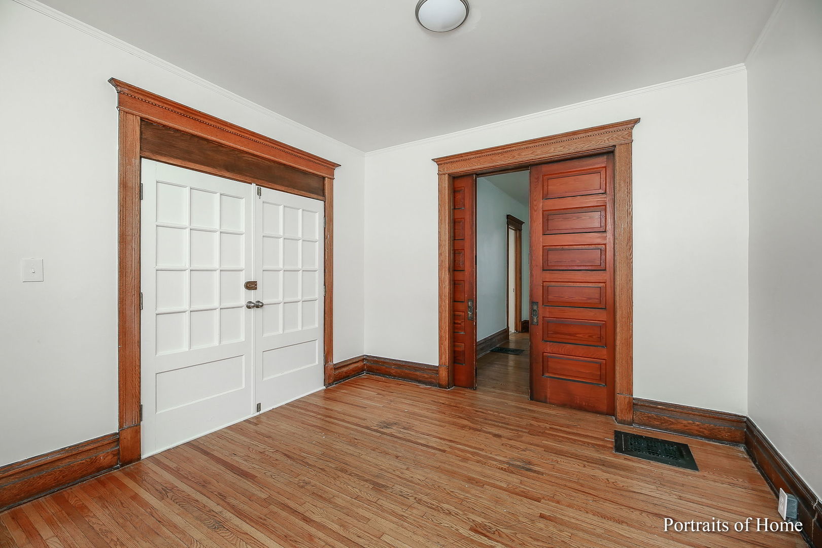 127 N West Street, Wheaton, IL 60187