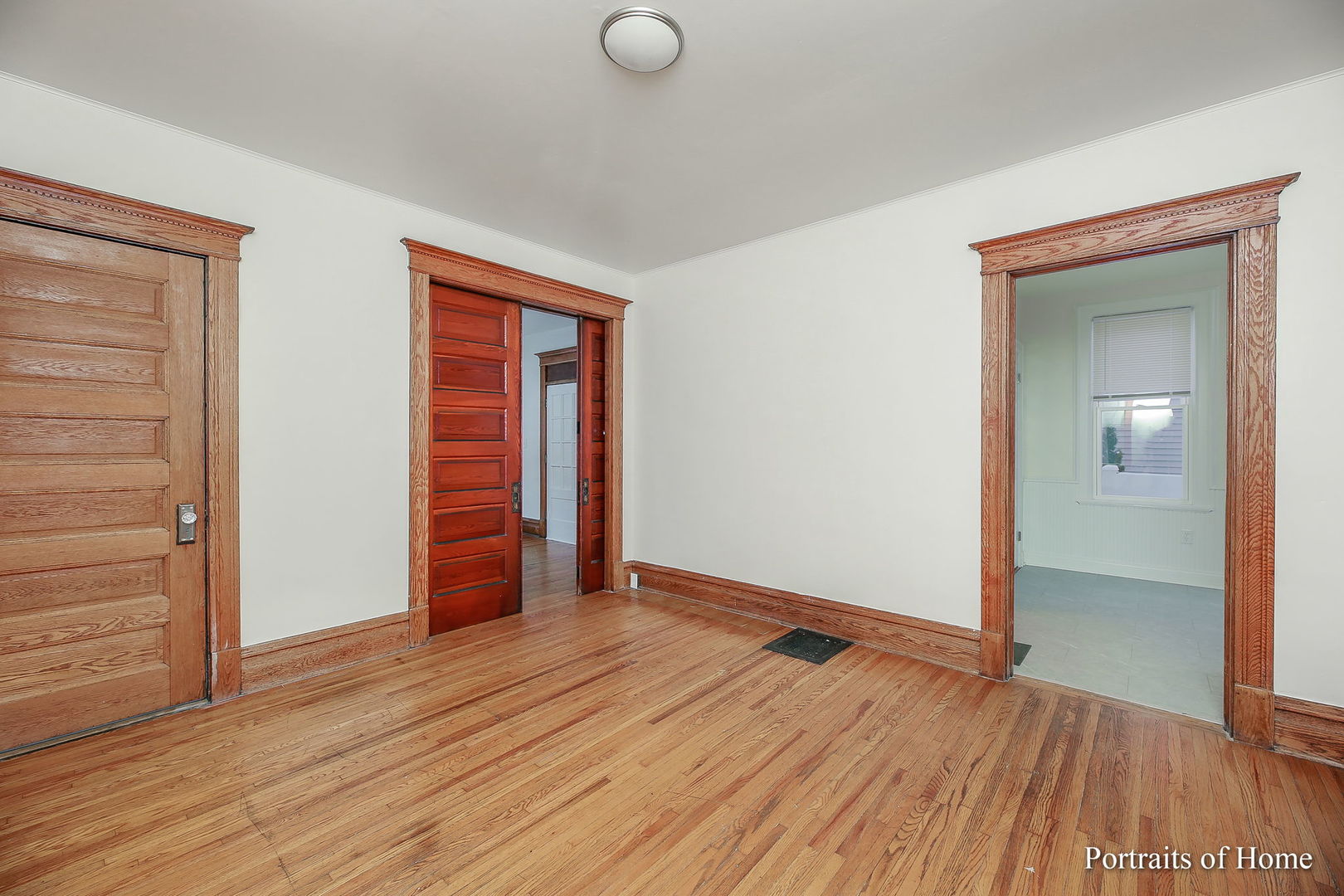 127 N West Street, Wheaton, IL 60187