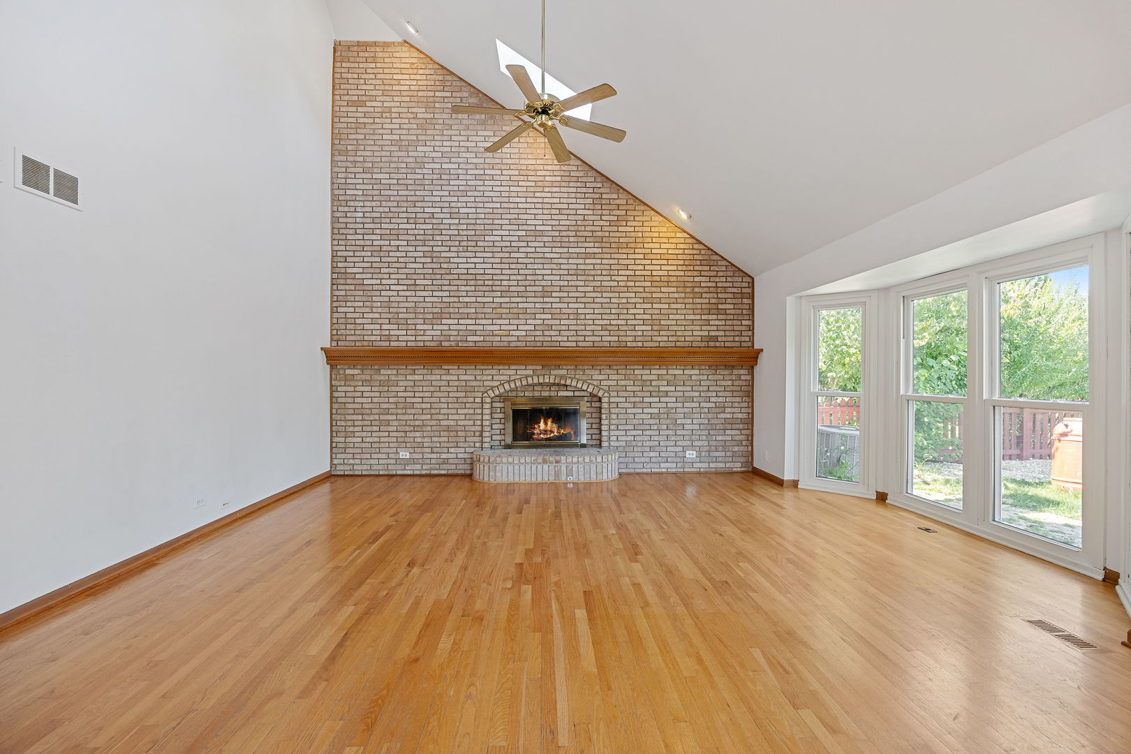 1611 Frost Lane, Naperville, IL 60564