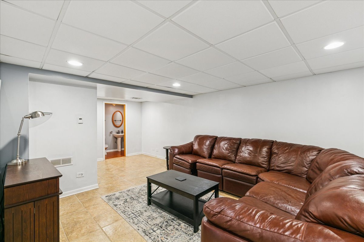10449 S Kedzie Avenue #C, Chicago, IL 60655