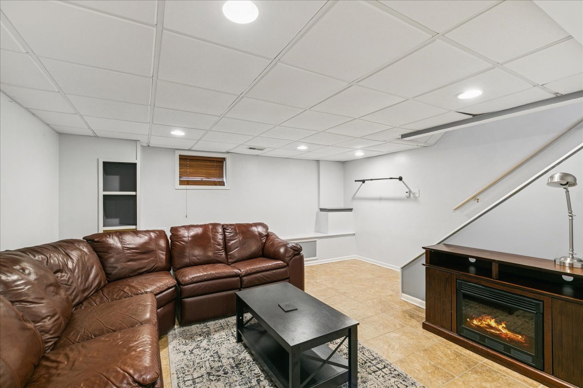 10449 S Kedzie Avenue #C, Chicago, IL 60655