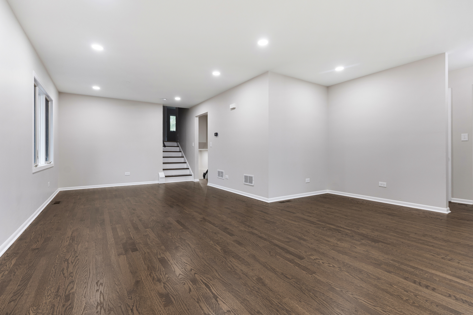 15010 Avers Avenue, Midlothian, IL 60445