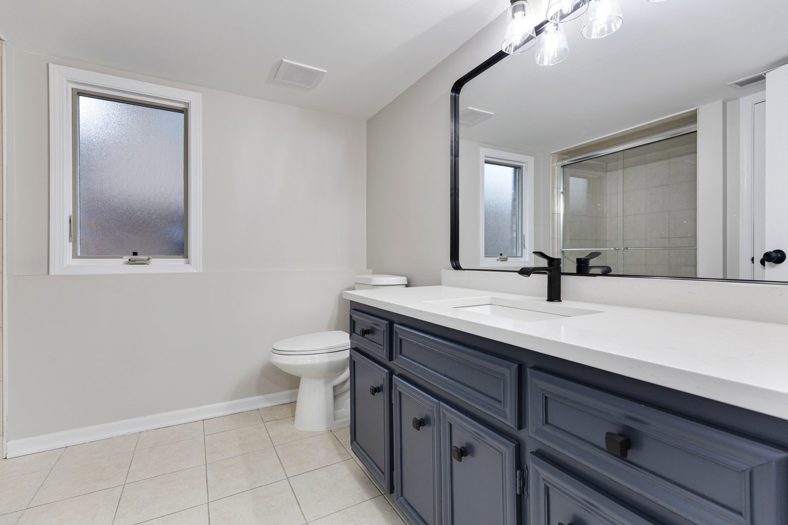 15010 Avers Avenue, Midlothian, IL 60445