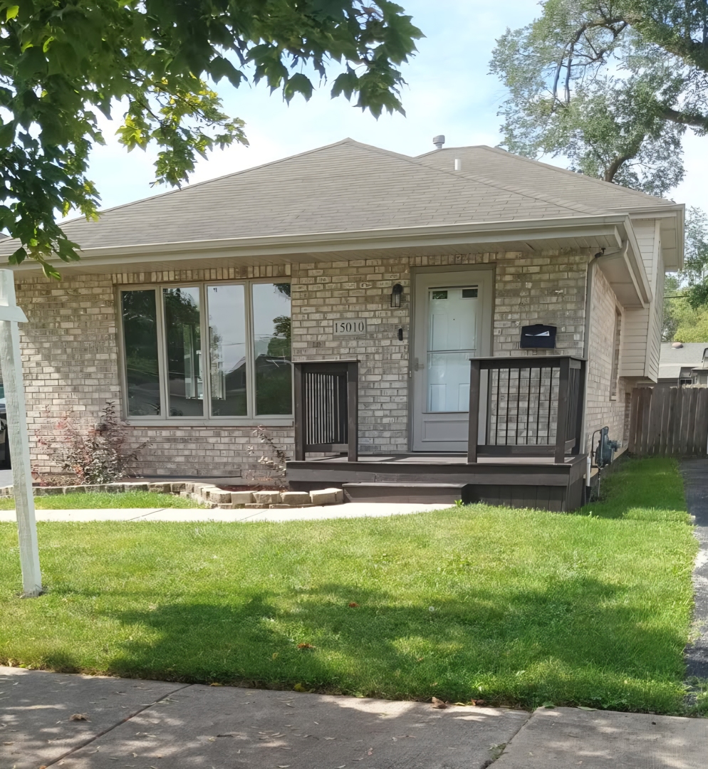 15010 Avers Avenue, Midlothian, IL 60445