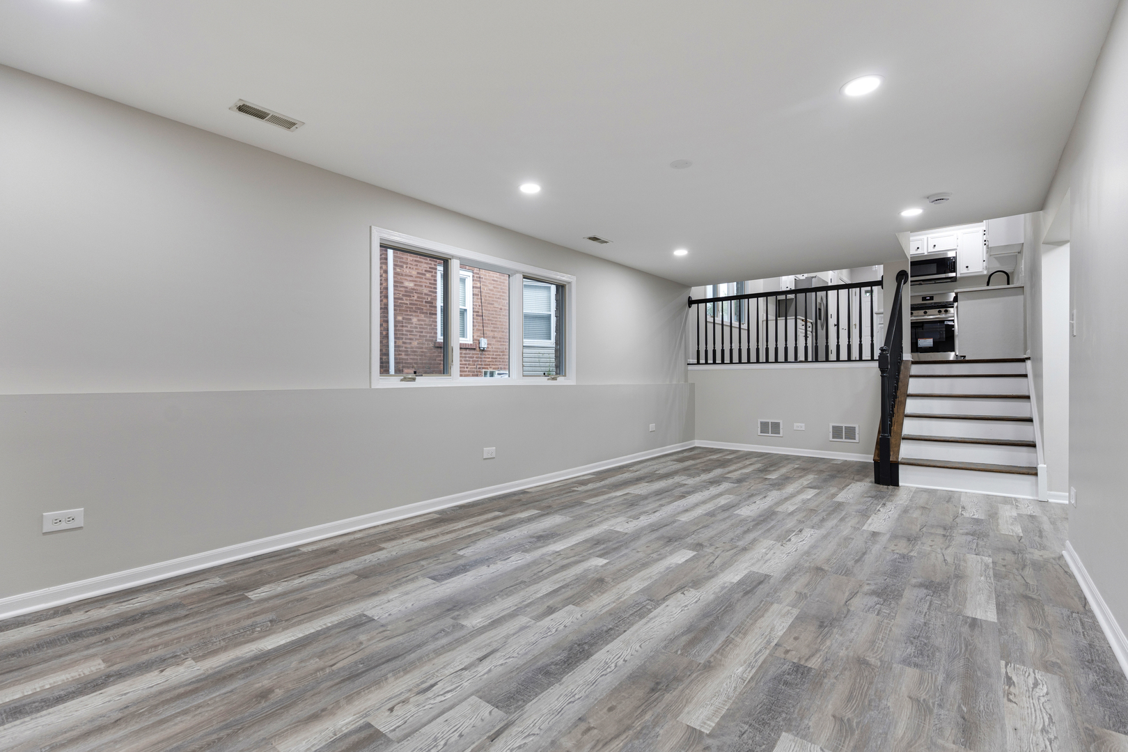 15010 Avers Avenue, Midlothian, IL 60445