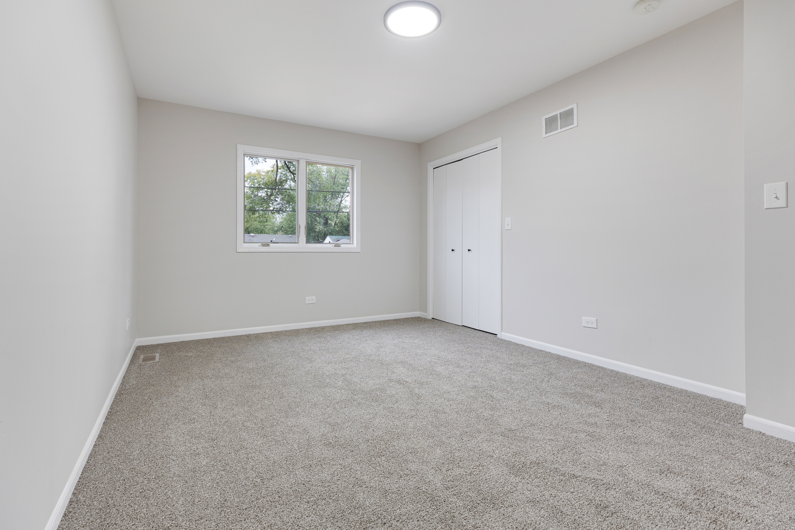 15010 Avers Avenue, Midlothian, IL 60445