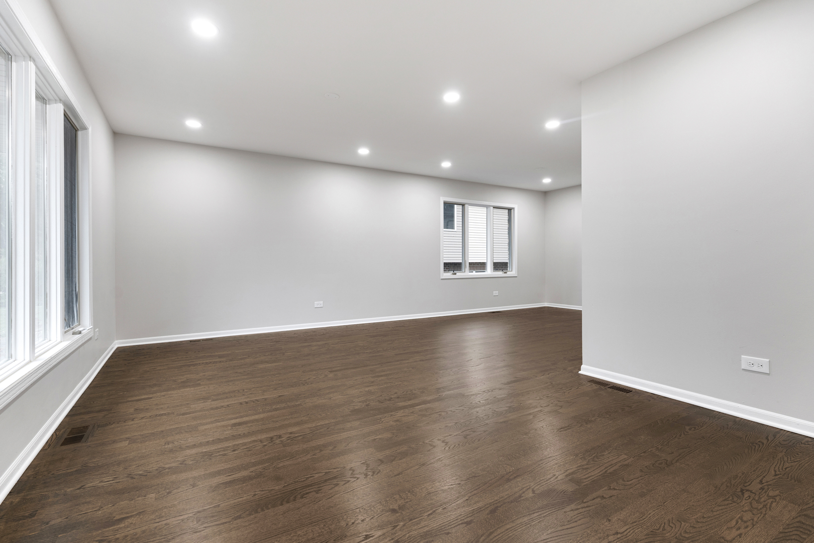 15010 Avers Avenue, Midlothian, IL 60445