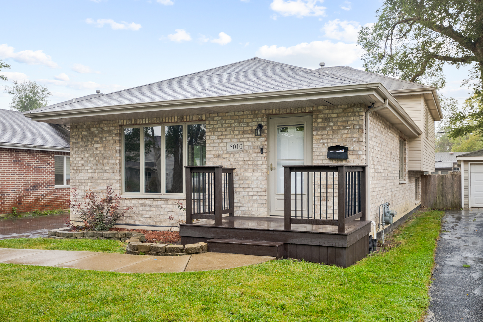 15010 Avers Avenue, Midlothian, IL 60445