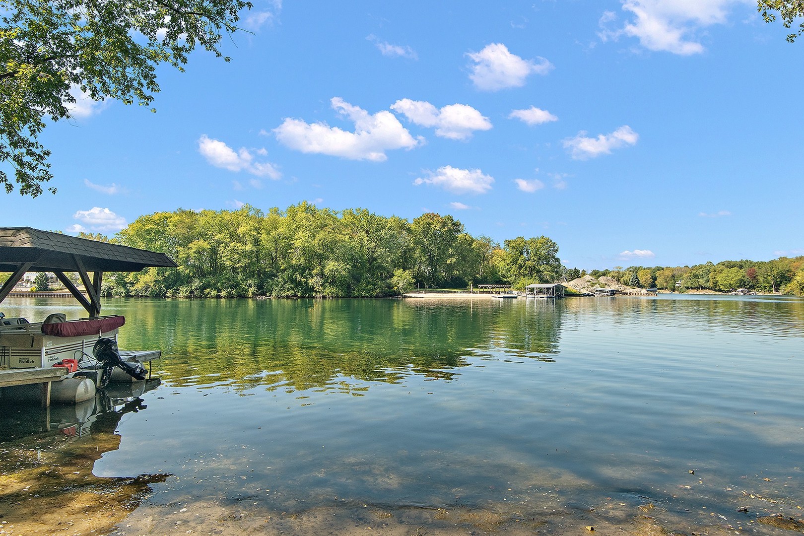 2085 Island Drive, Morris, IL 60450