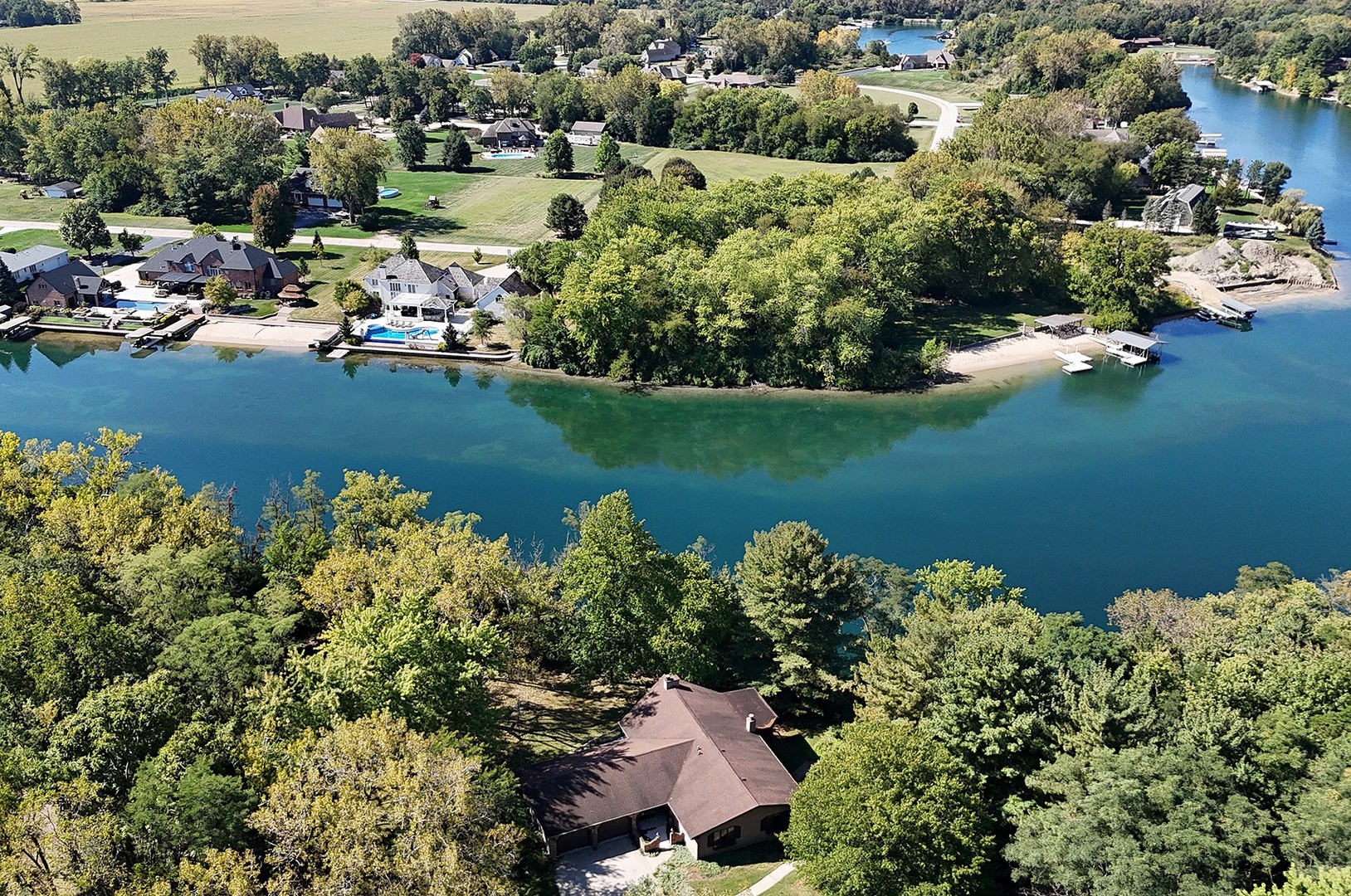 2085 Island Drive, Morris, IL 60450