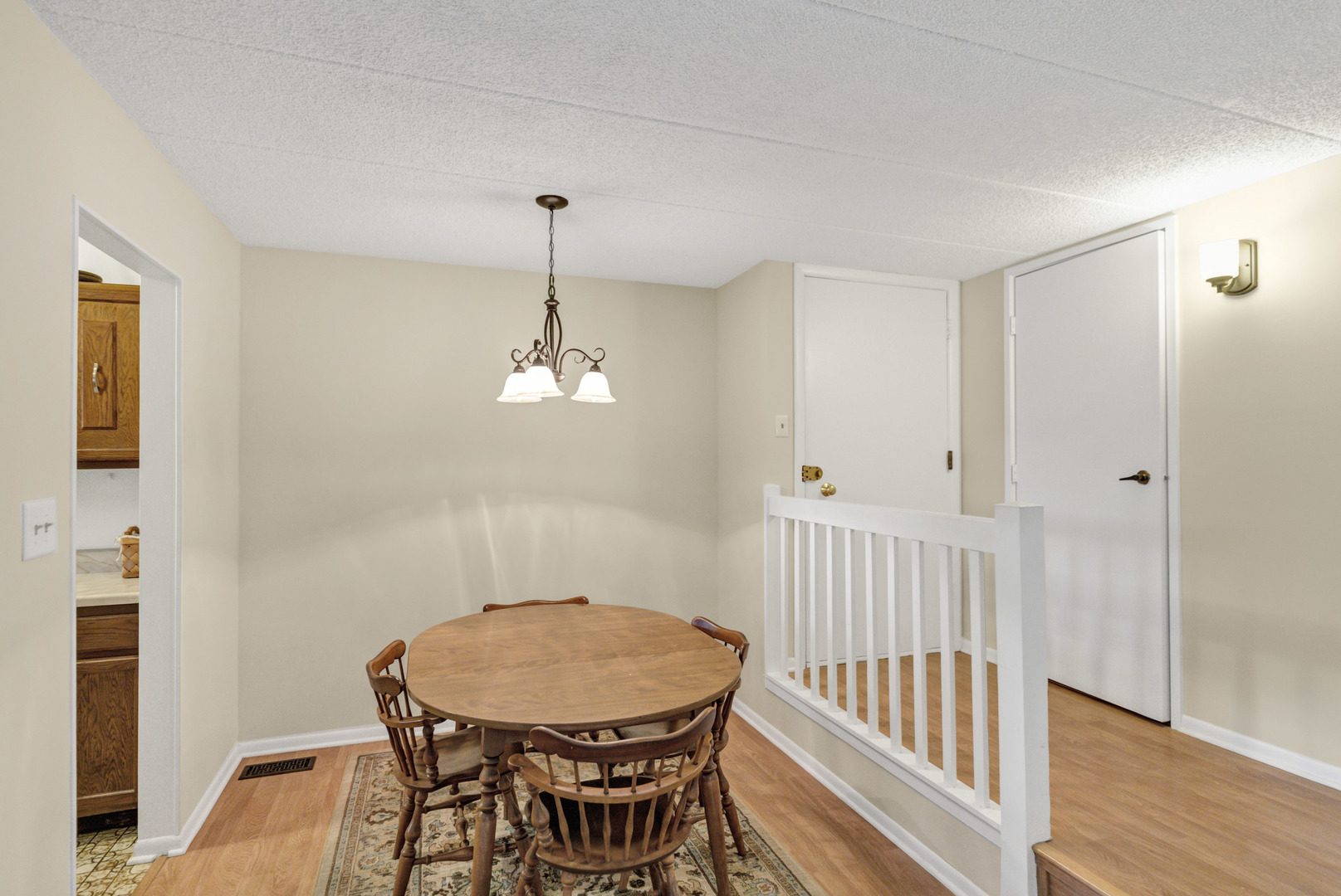 55 W 64th Street #102, Westmont, IL 60559