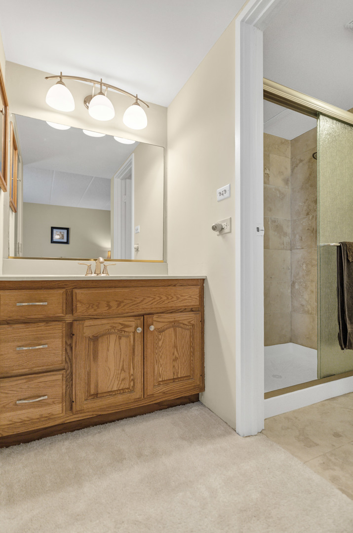 55 W 64th Street #102, Westmont, IL 60559