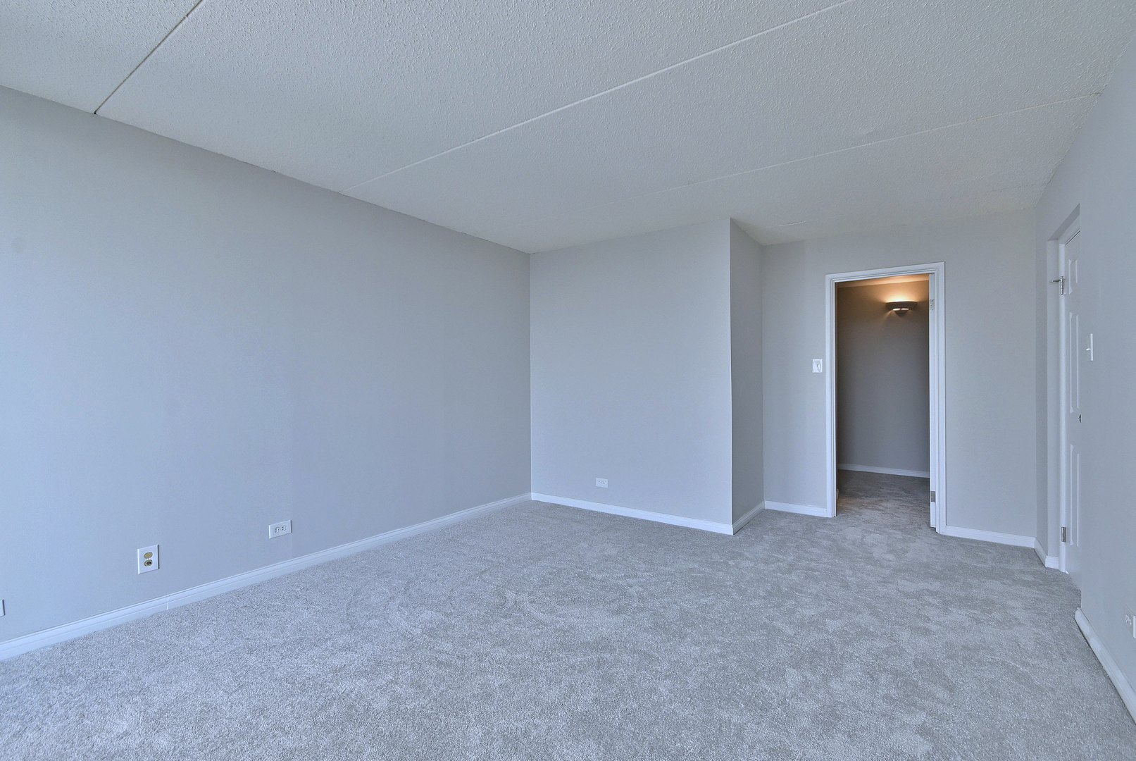 2015 S Finley Road #903, Lombard, IL 60148