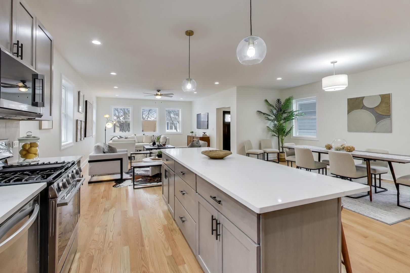 2229 Harvey Avenue, Berwyn, IL 60402