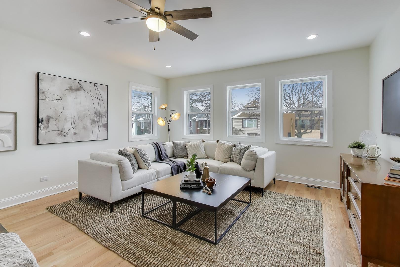 2229 Harvey Avenue, Berwyn, IL 60402