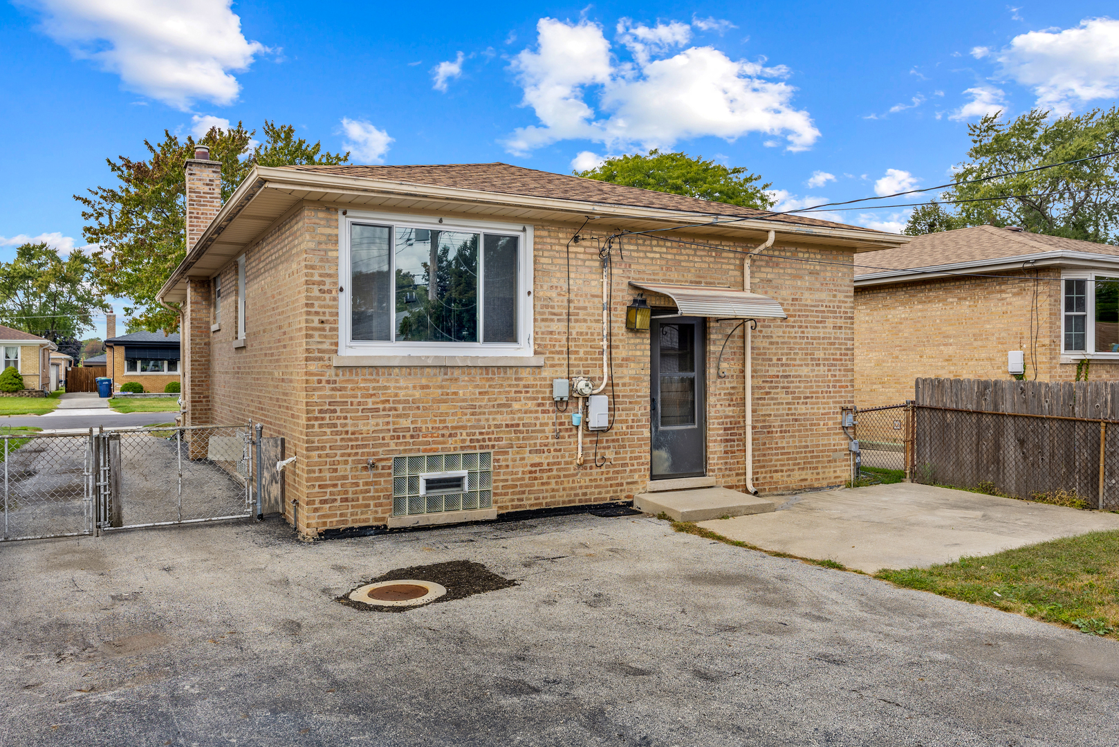 9117 S Clifton Park Avenue, Evergreen Park, IL 60805