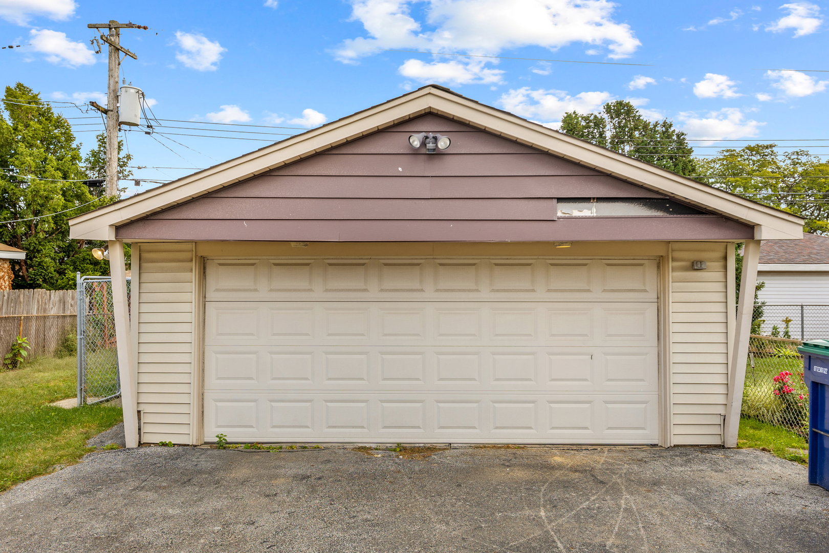 9117 S Clifton Park Avenue, Evergreen Park, IL 60805