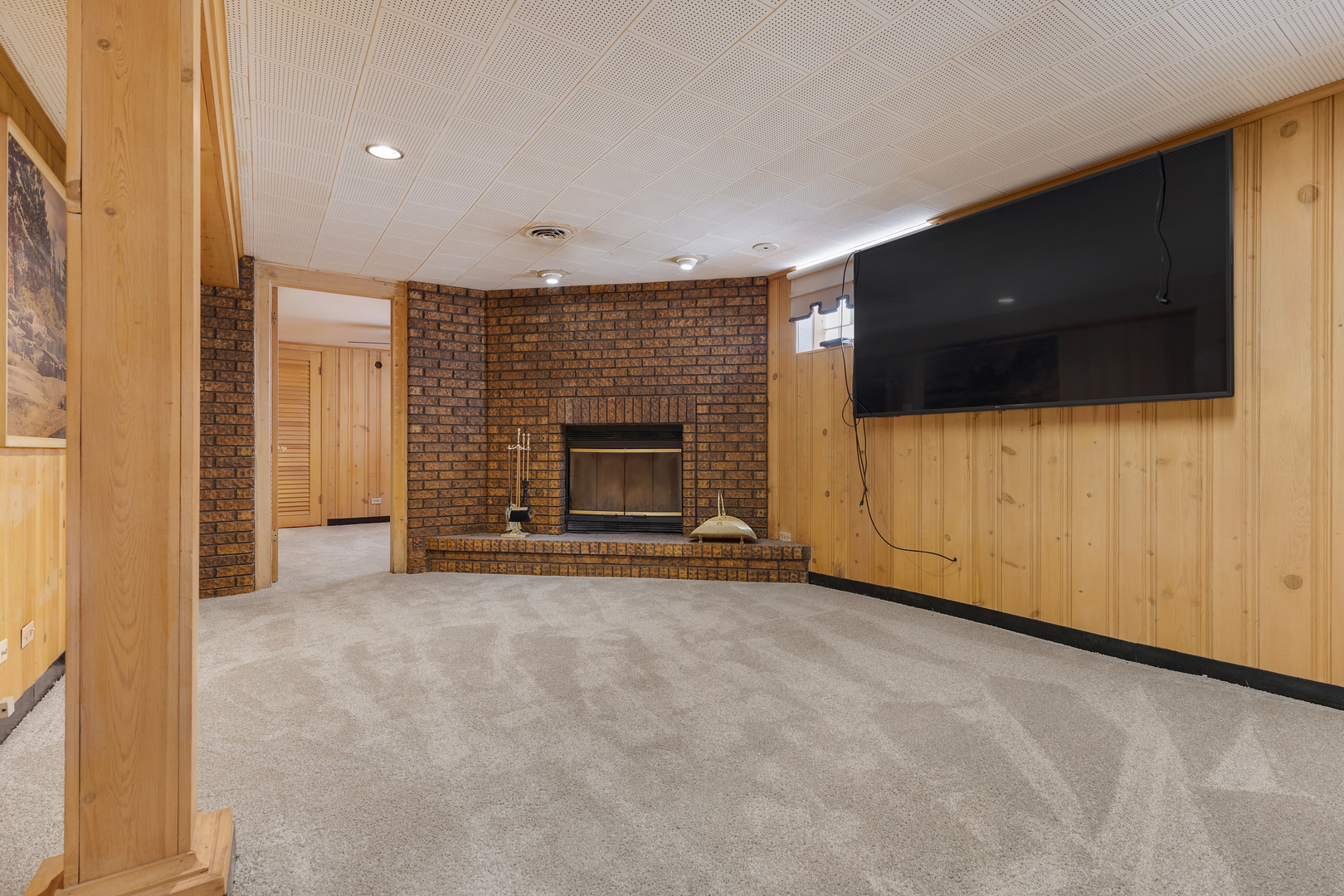 9117 S Clifton Park Avenue, Evergreen Park, IL 60805