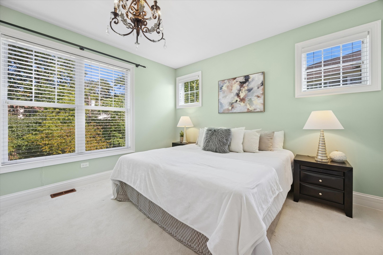 80 W Kennedy Lane #304, Hinsdale, IL 60521