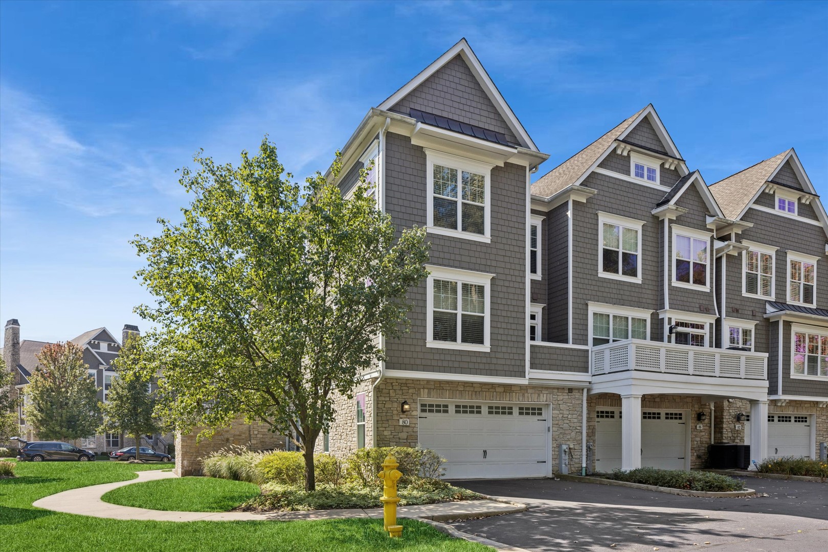 80 W Kennedy Lane #304, Hinsdale, IL 60521