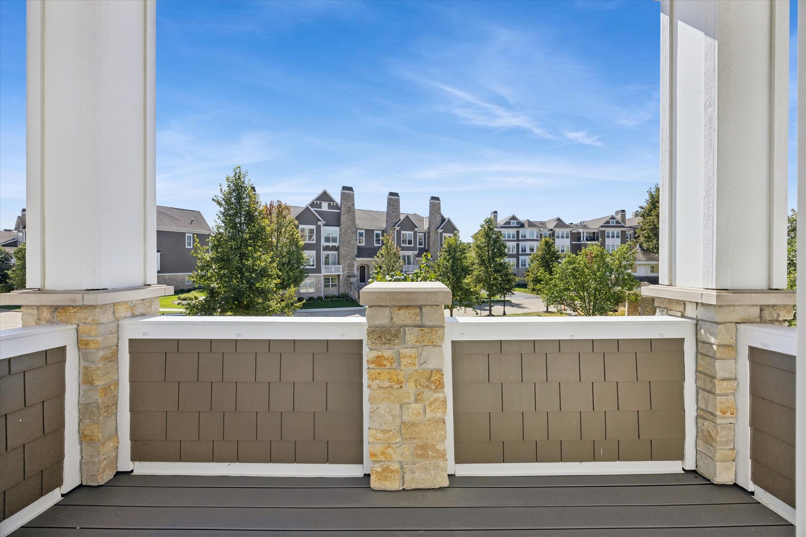 80 W Kennedy Lane #304, Hinsdale, IL 60521