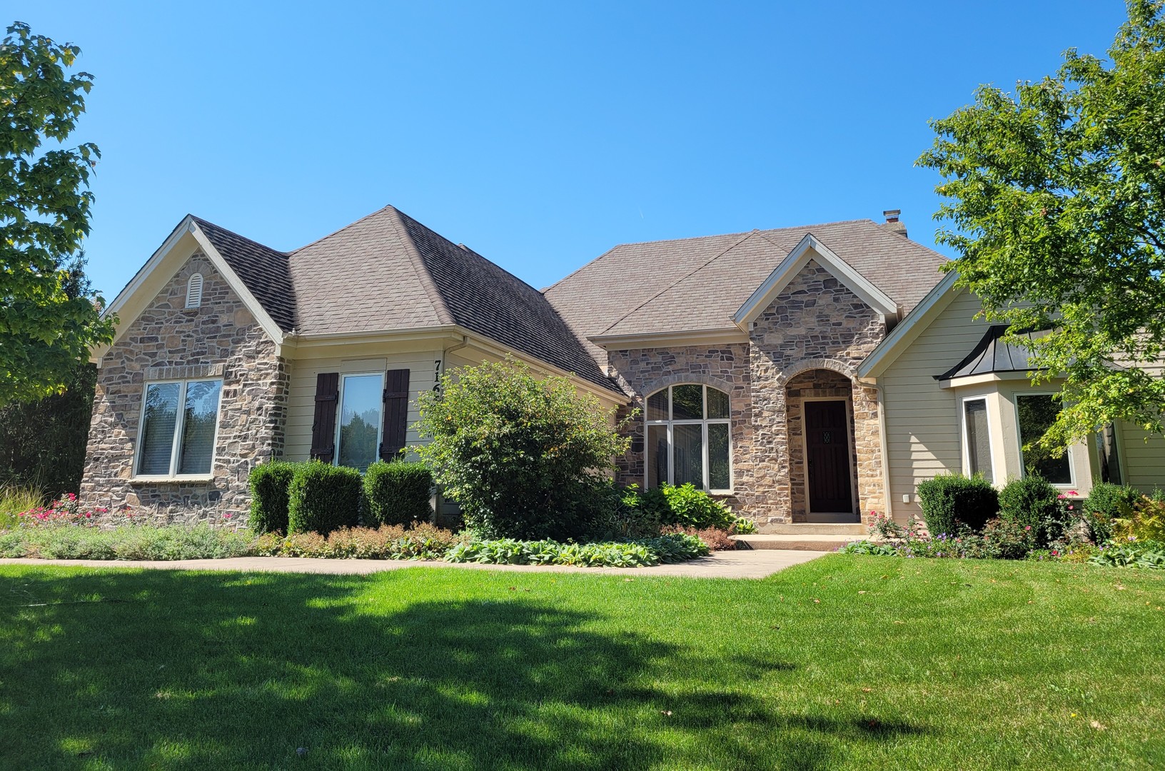 7165 LONGMOOR Drive, Lakewood, IL 60014