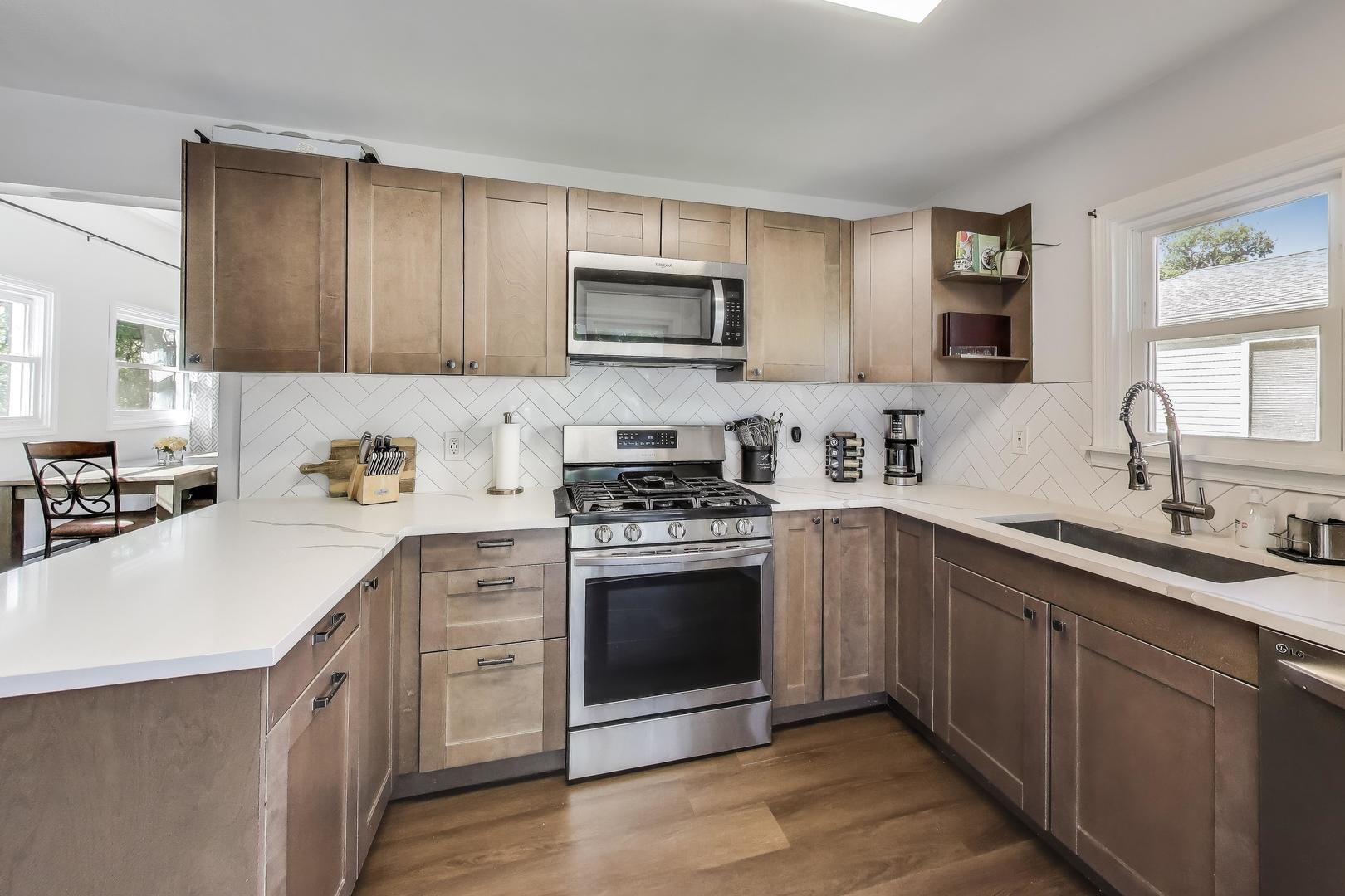 35835 N Benjamin Avenue, Ingleside, IL 60041