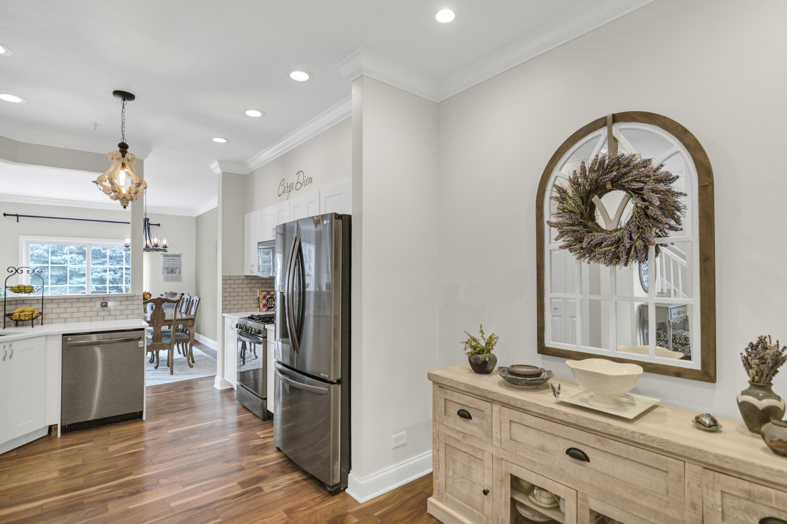 730 Stuarts Drive #730, St. Charles, IL 60174