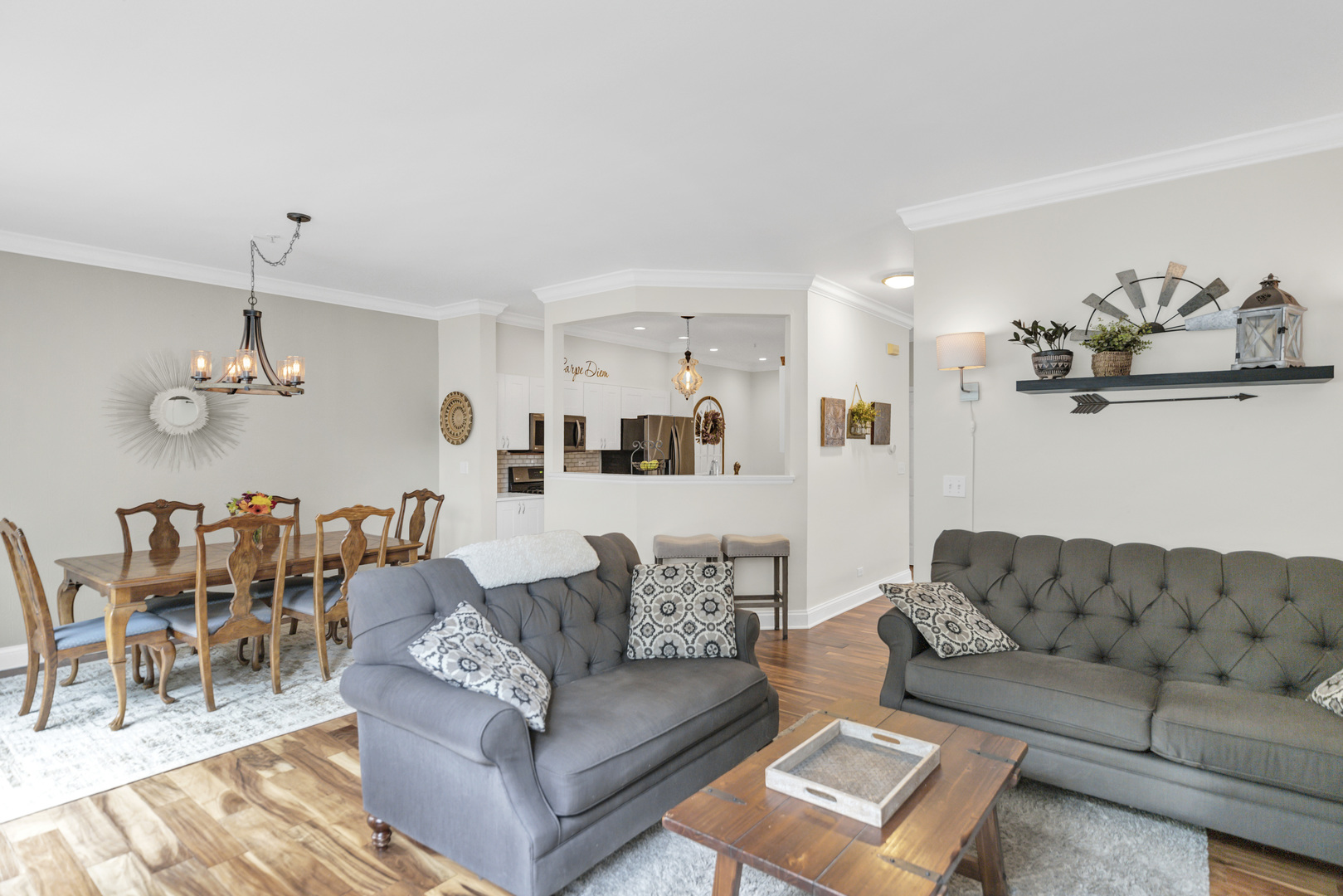 730 Stuarts Drive #730, St. Charles, IL 60174