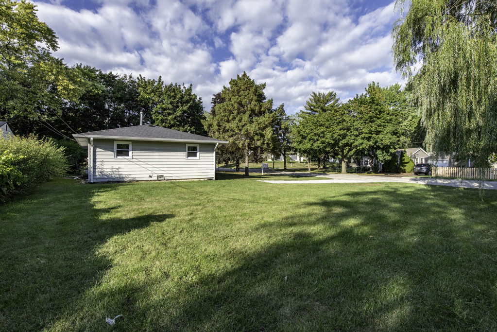1903 20th Street, Zion, IL 60099