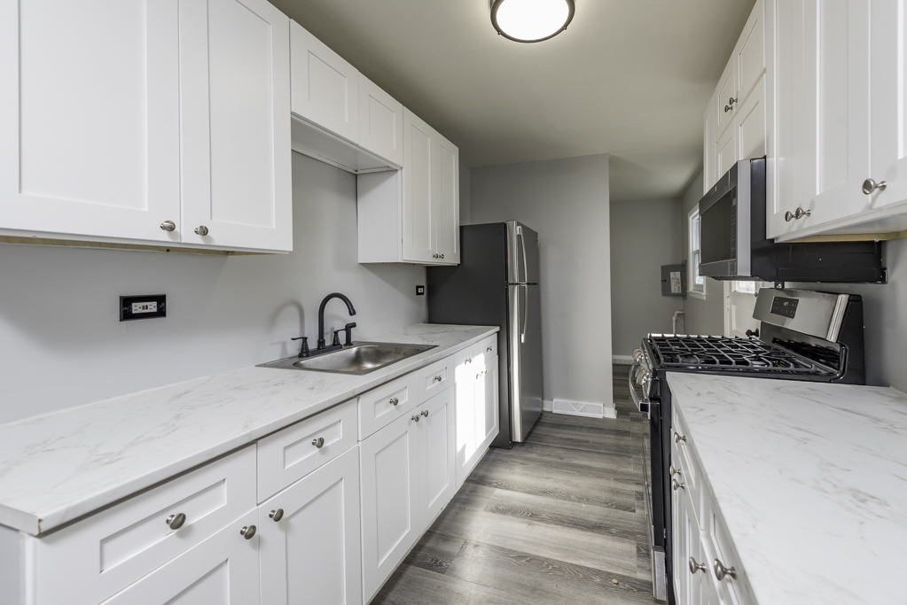 1903 20th Street, Zion, IL 60099