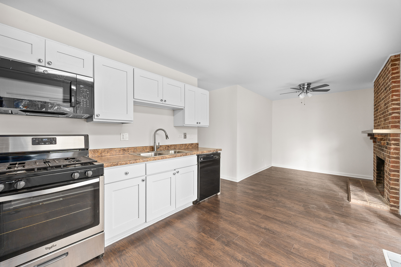 14 Kildeer Court, Woodridge, IL 60517