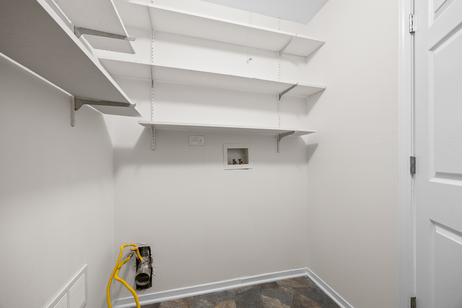 14 Kildeer Court, Woodridge, IL 60517