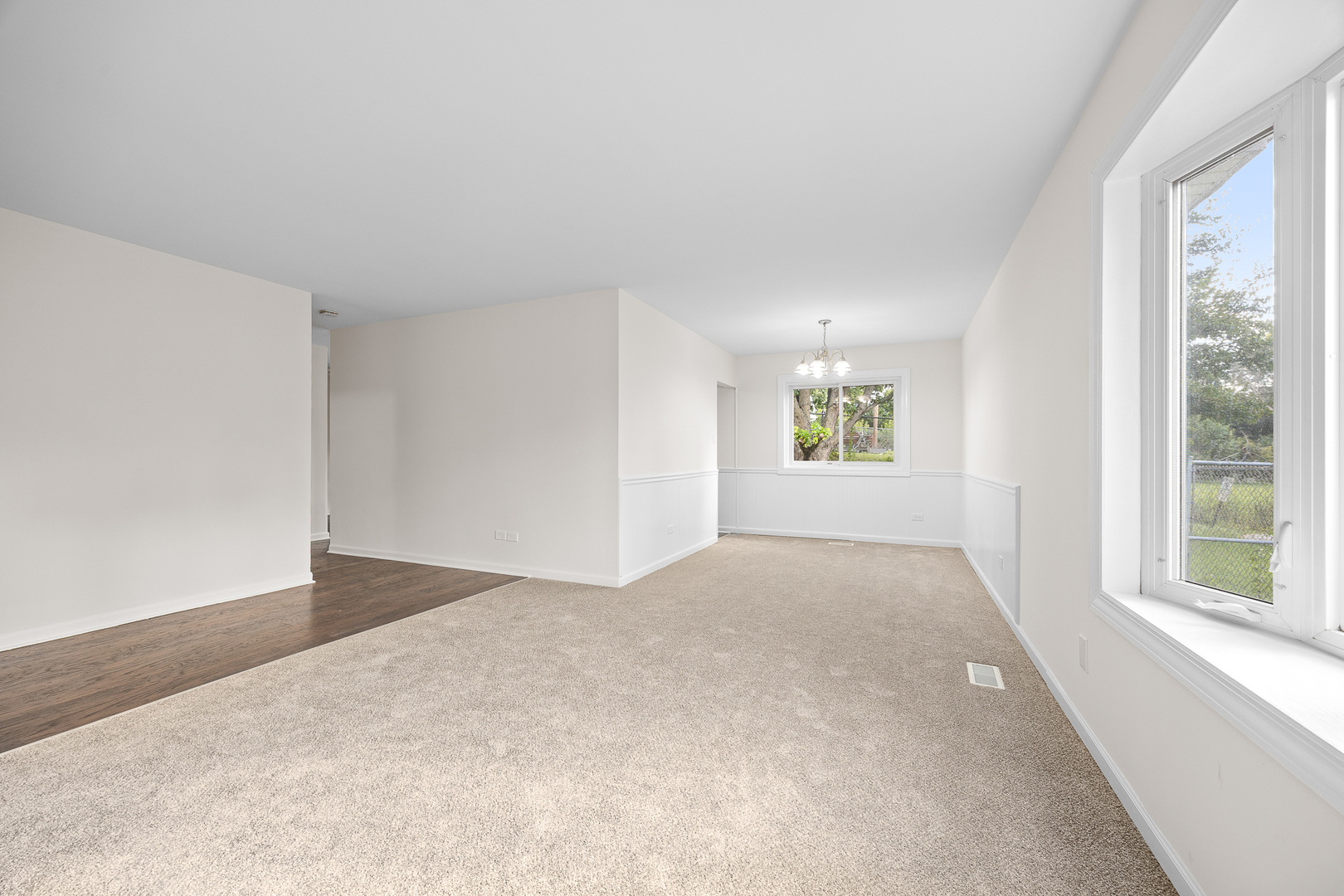 14 Kildeer Court, Woodridge, IL 60517