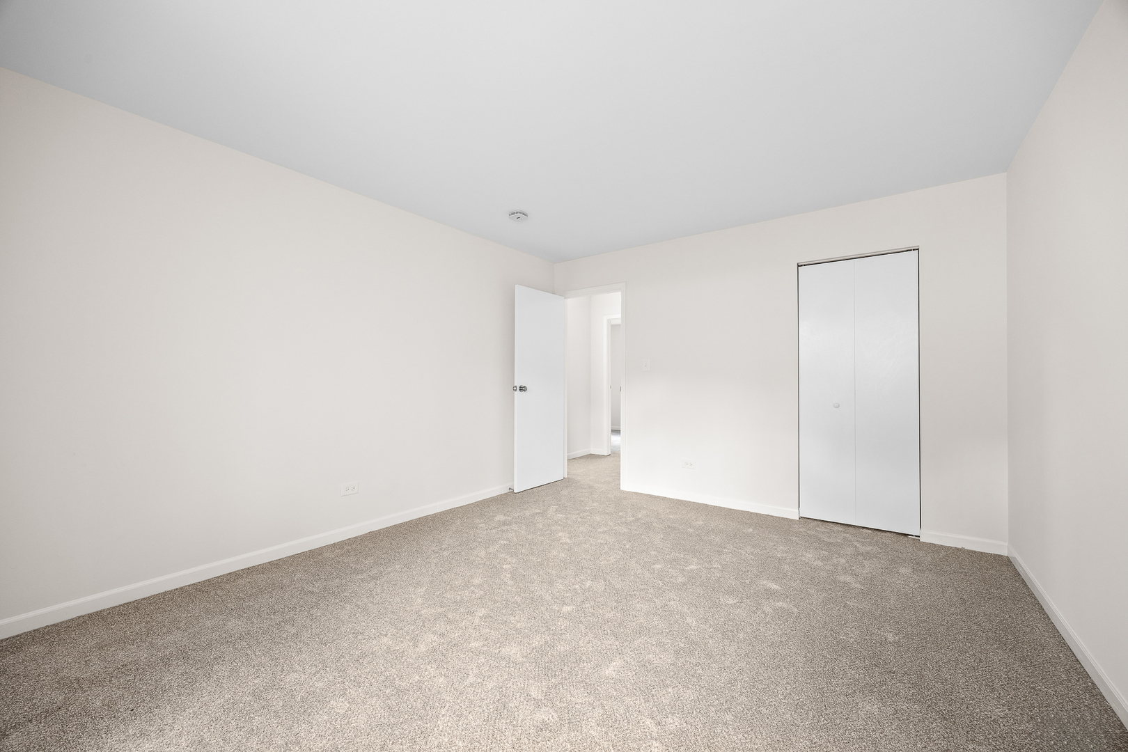 14 Kildeer Court, Woodridge, IL 60517