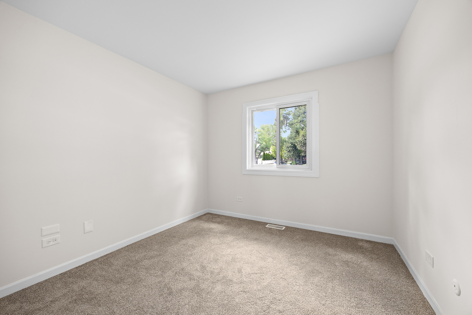 14 Kildeer Court, Woodridge, IL 60517