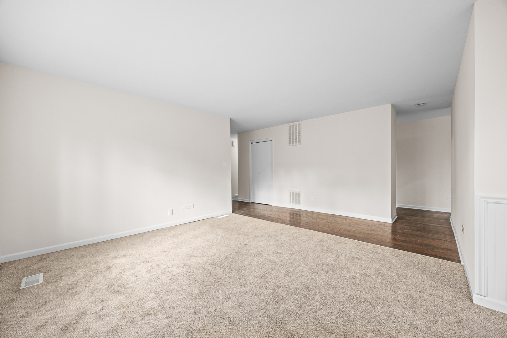 14 Kildeer Court, Woodridge, IL 60517