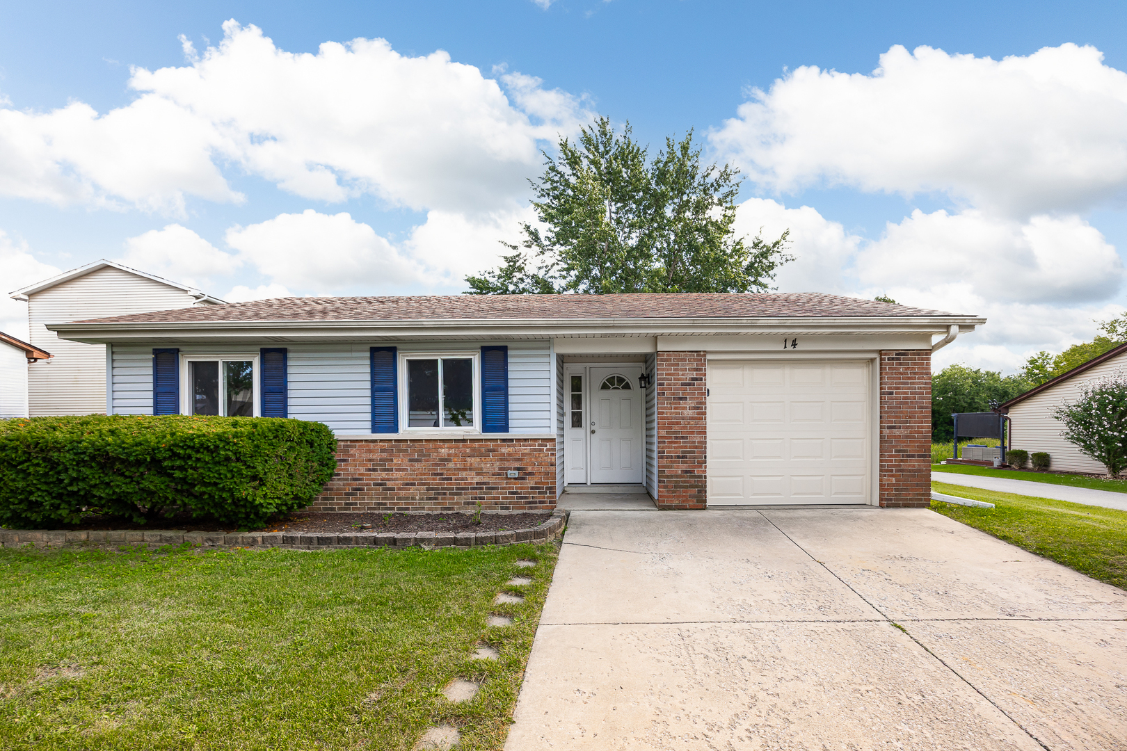 14 Kildeer Court, Woodridge, IL 60517