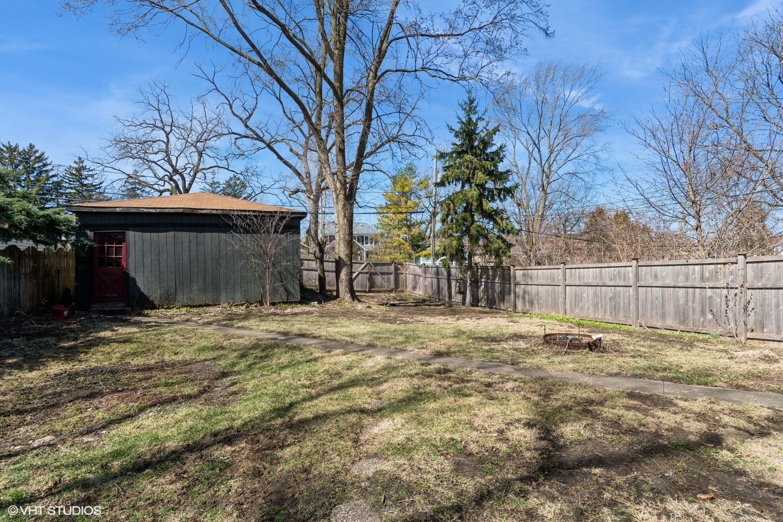 220 S Linden Avenue, Westmont, IL 60559
