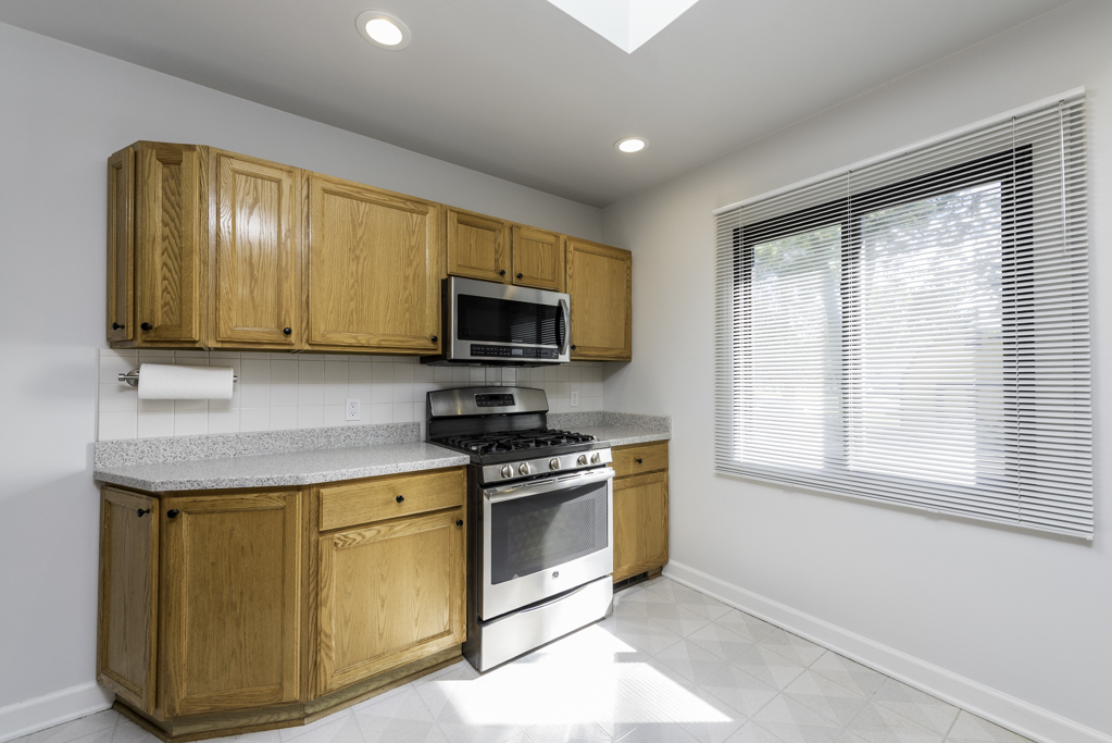 38176 N De Woody Road, Beach Park, IL 60087