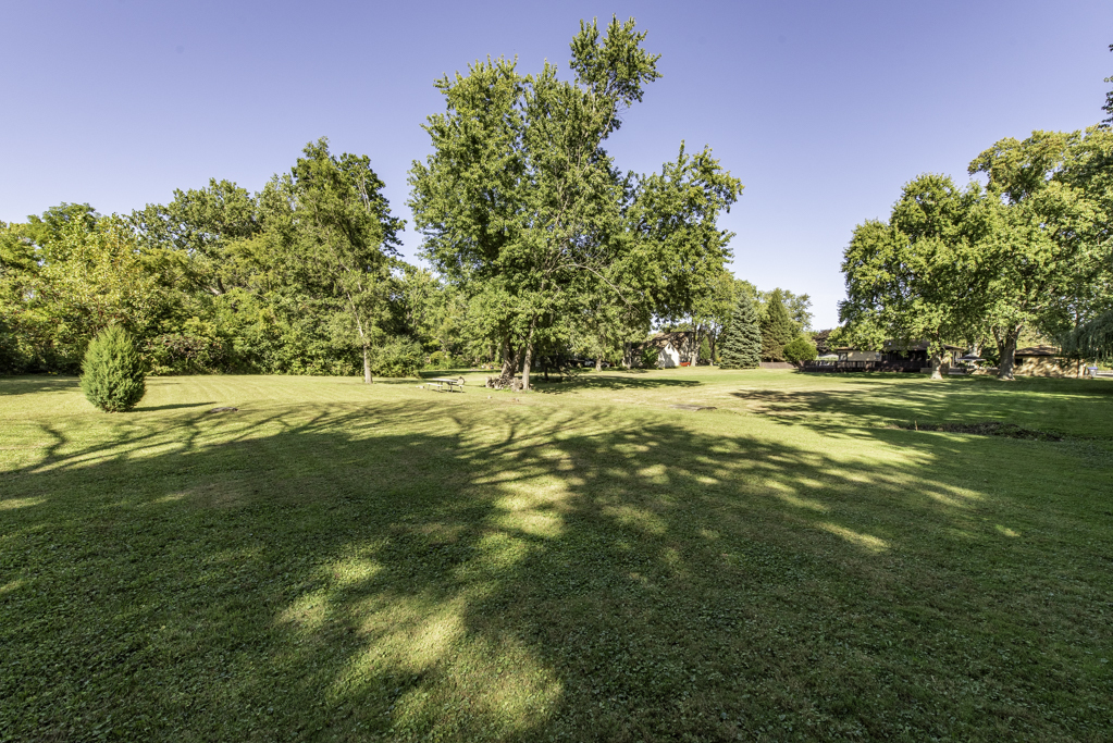 38176 N De Woody Road, Beach Park, IL 60087