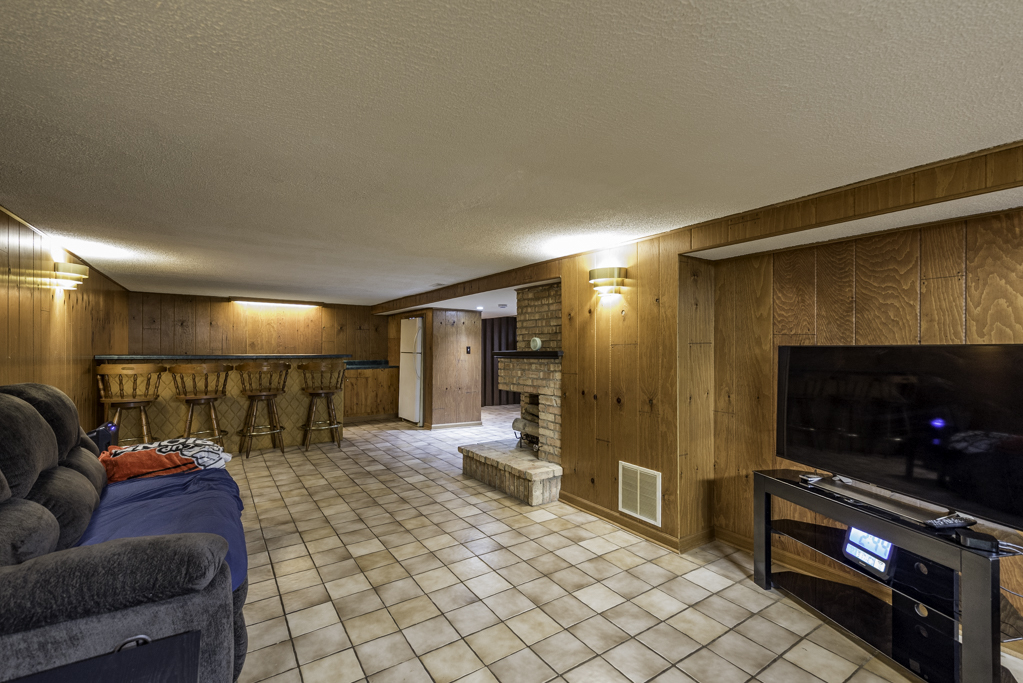 38176 N De Woody Road, Beach Park, IL 60087