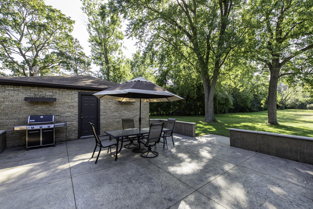 38176 N De Woody Road, Beach Park, IL 60087