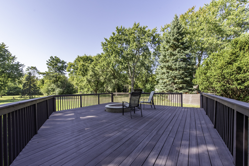 38176 N De Woody Road, Beach Park, IL 60087