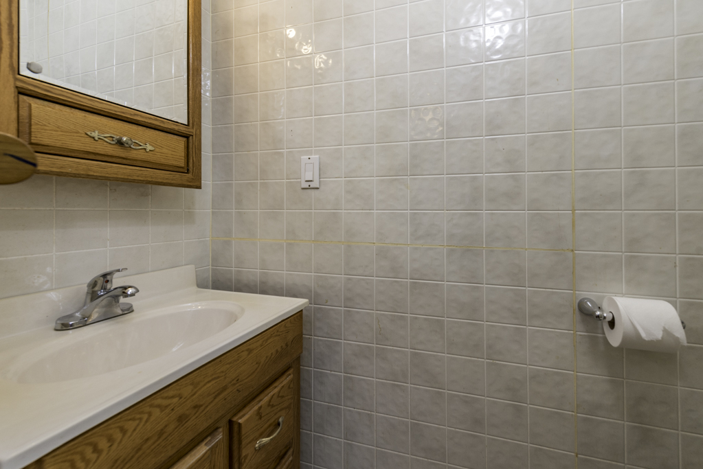 38176 N De Woody Road, Beach Park, IL 60087