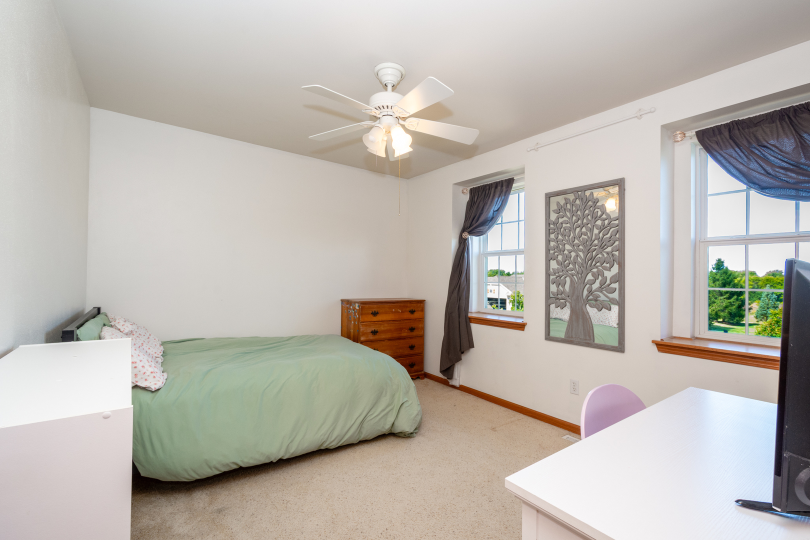 636 Cherrywood Drive, Waterford, WI 53185