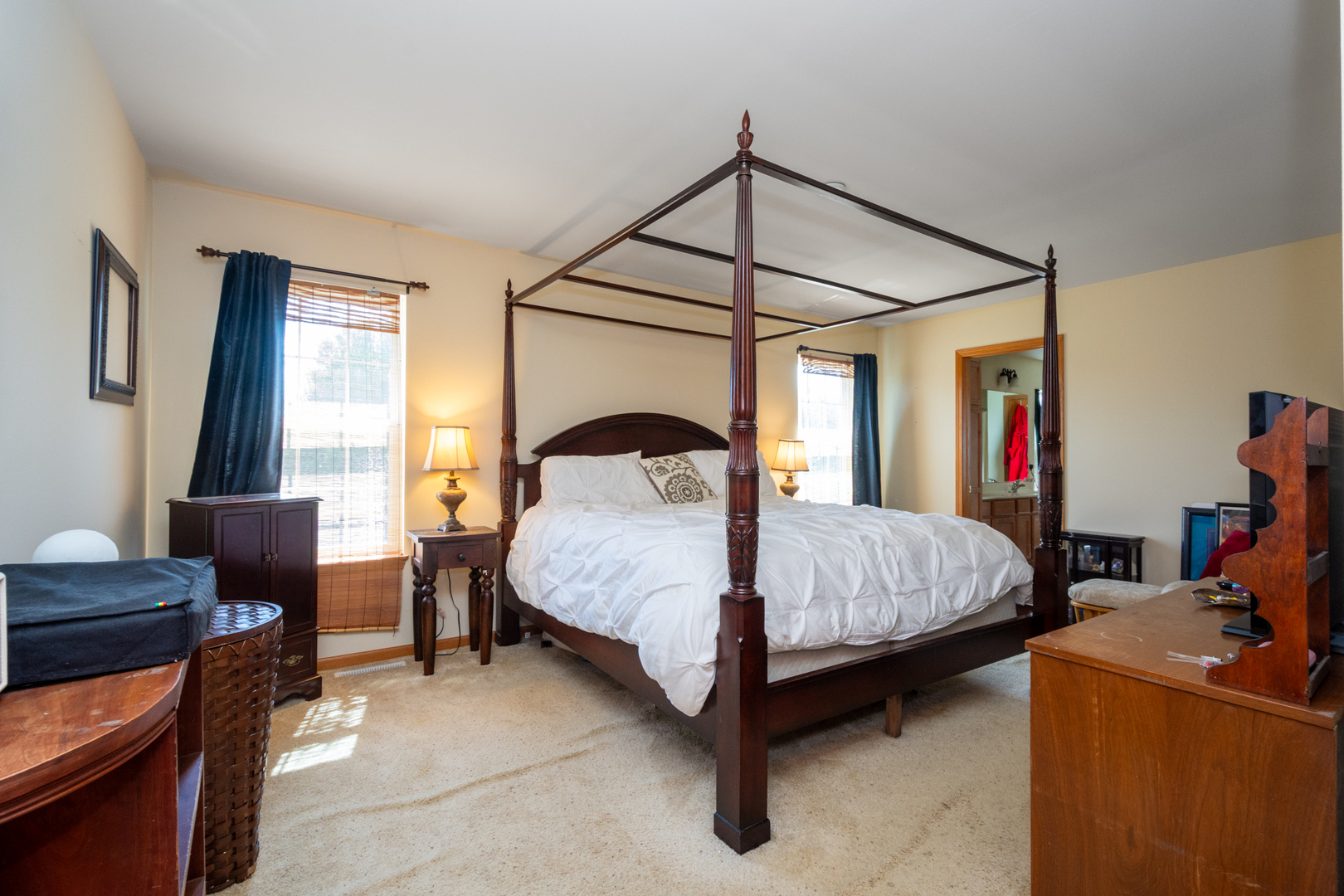 636 Cherrywood Drive, Waterford, WI 53185