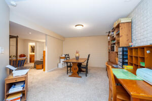 636 Cherrywood Drive, Waterford, WI 53185