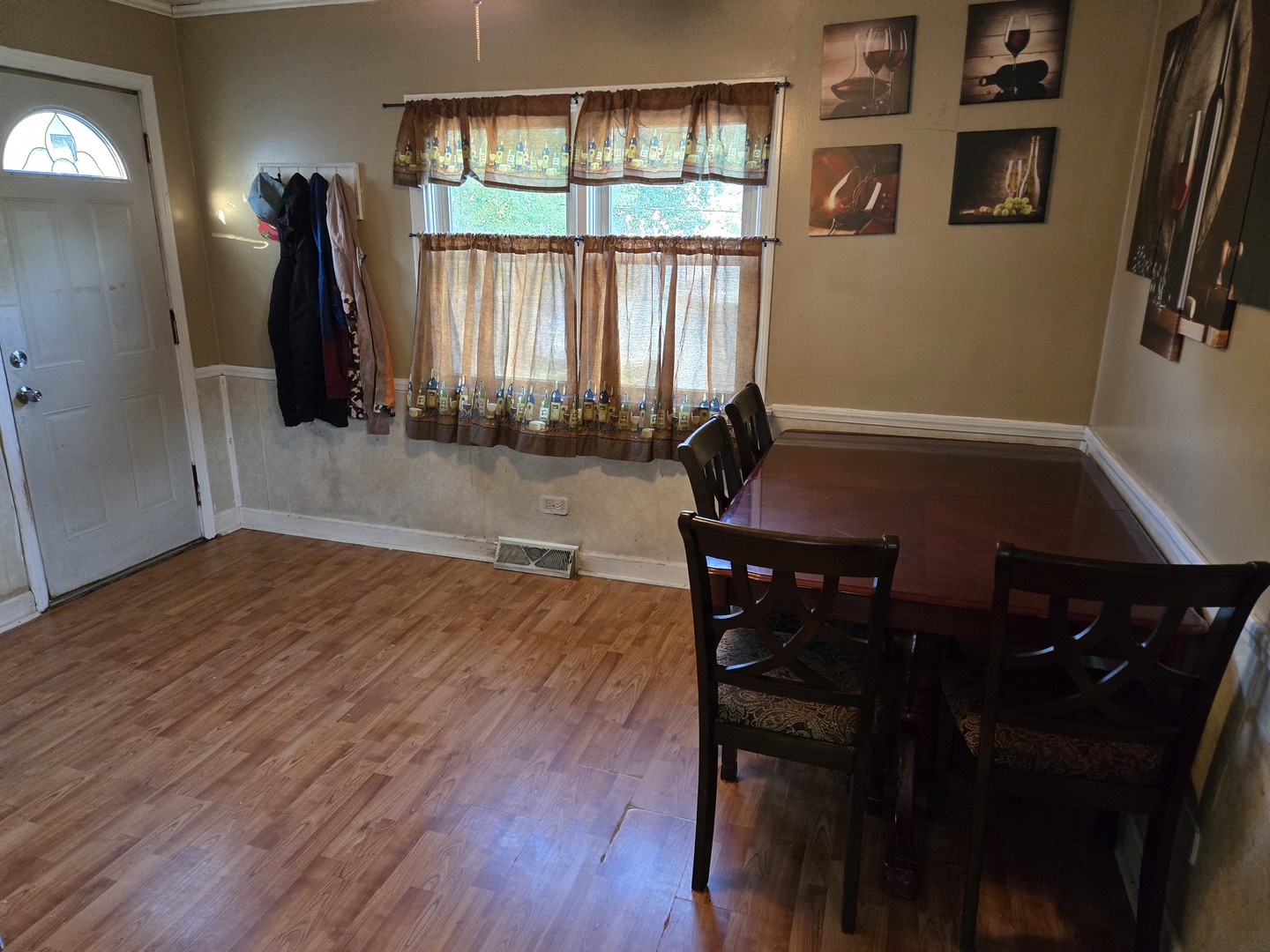 15035 Harding Avenue, Midlothian, IL 60445