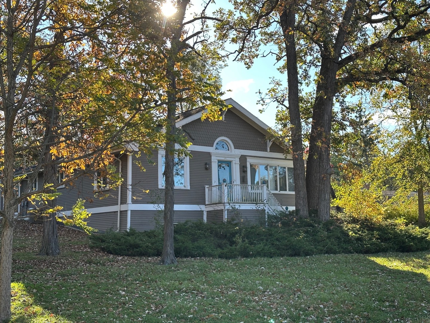 263 Biltmore Drive, North Barrington, IL 60010